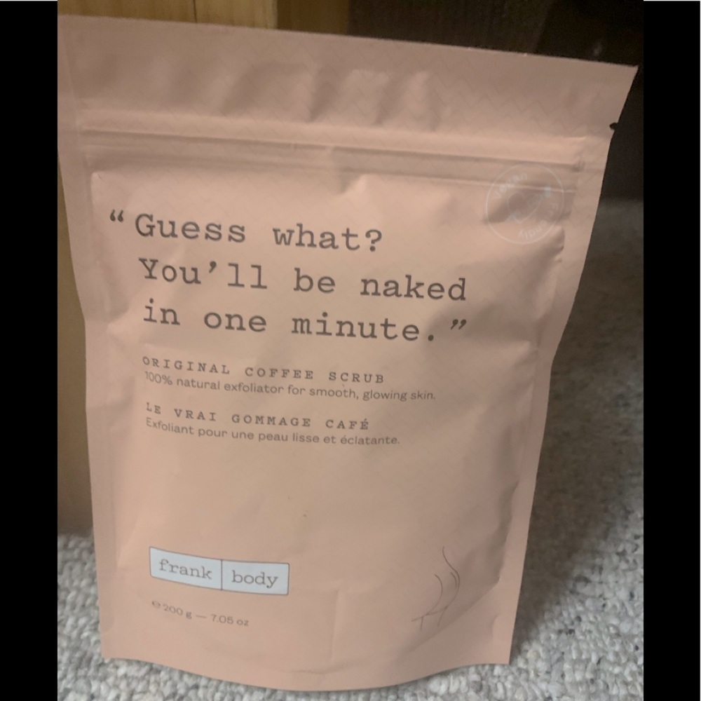 🌸Frank body coffee scrub ☕️